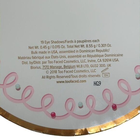 NEW Too Faced Holiday 2019 Let It Snow Girl Limited Edition Makeup Collection - Picture 6 of 14